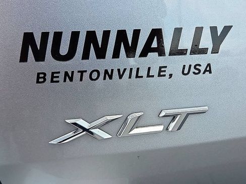 Used 2024 Ford Explorer XLT w/ Equipment Group 202A AWD/4WD image 10