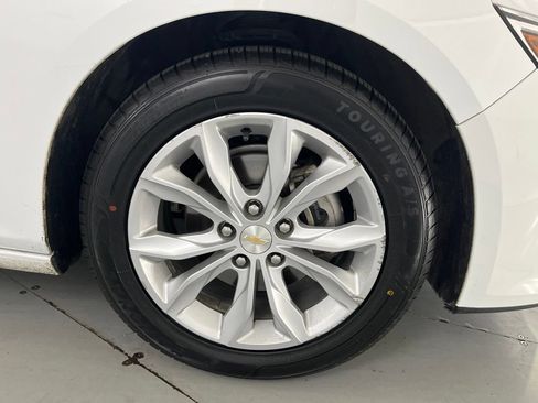 Used 2023 Chevrolet Malibu LT FWD image 17