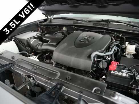 Used 2021 Toyota Tacoma TRD Sport image 57