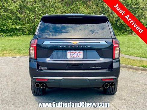 Used 2023 Chevrolet Suburban Premier AWD/4WD image 6