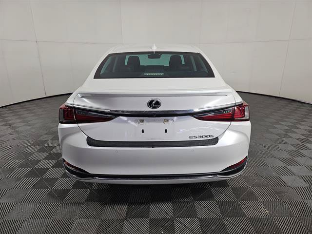 Used 2024 Lexus ES 300h w/ Premium Package FWD image 5