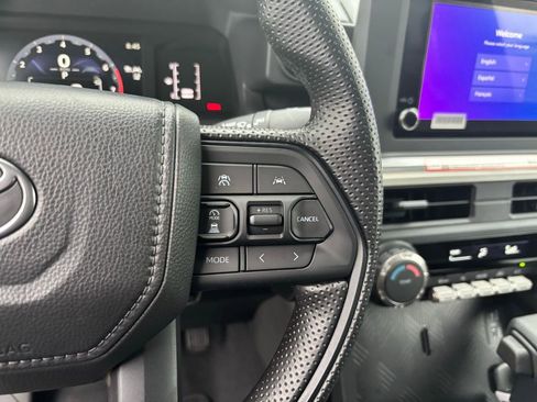 Used 2025 Toyota Tacoma SR5 image 19