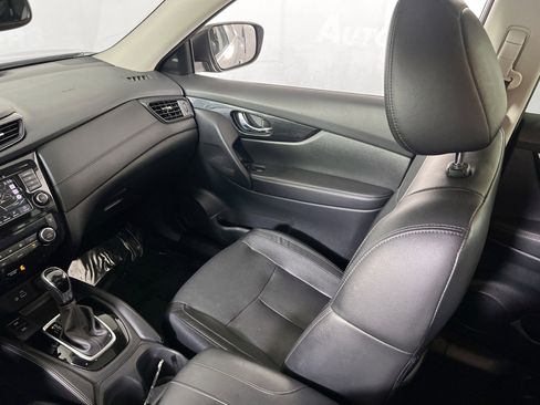 Used 2020 Nissan Rogue SL w/ Premium Package image 24