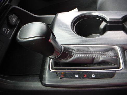 Used 2022 Honda Civic Sport image 18