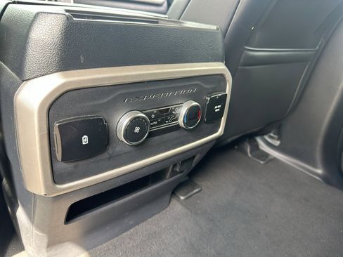 Used 2019 Ford Explorer XLT w/ Class III Trailer Tow Package image 15