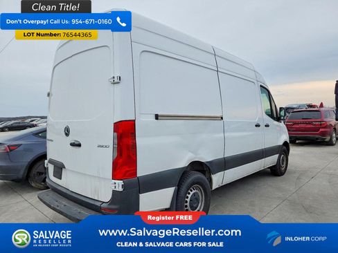 Used 2024 Mercedes-Benz Sprinter 2500 image 4
