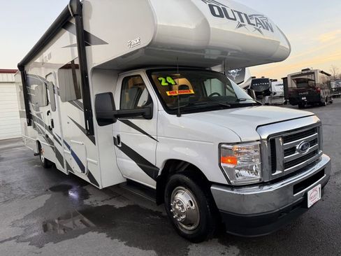 Used 2024 Ford E-450 and Econoline 450 Super Duty w/ Motorhome Prep Package image 4