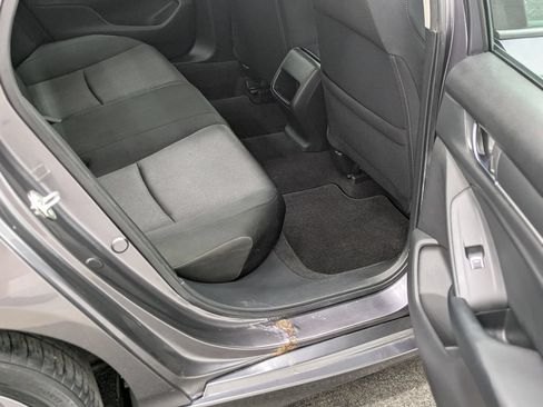 Used 2018 Honda Accord LX image 14