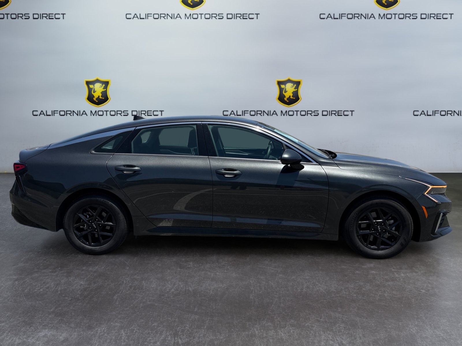 Used 2025 Kia K5 LXS FWD image 6