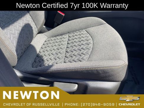 Used 2024 Chevrolet Equinox LT FWD image 23