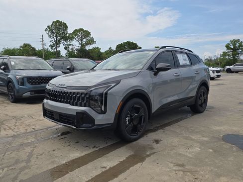 New 2026 Kia Sportage X-Line w/ X-Line Premium Package AWD/4WD image 4