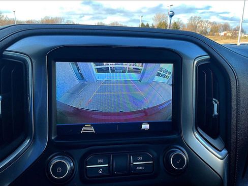 Used 2022 Chevrolet Silverado 1500 LT image 21