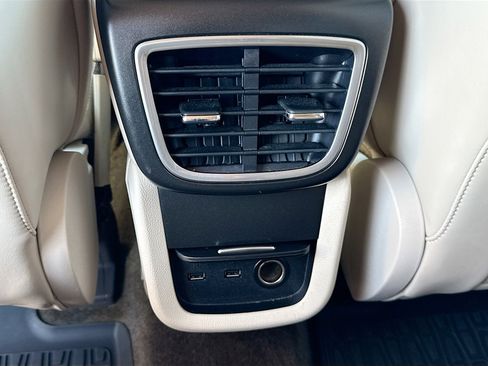 Used 2017 Lincoln MKX Reserve image 27