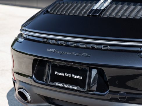 Used 2023 Porsche 911 Targa 4 GTS image 17