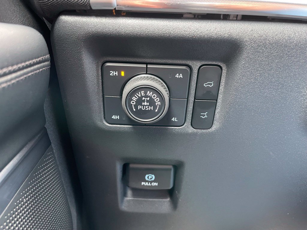 Used 2025 Ford Expedition Tremor AWD/4WD image 55