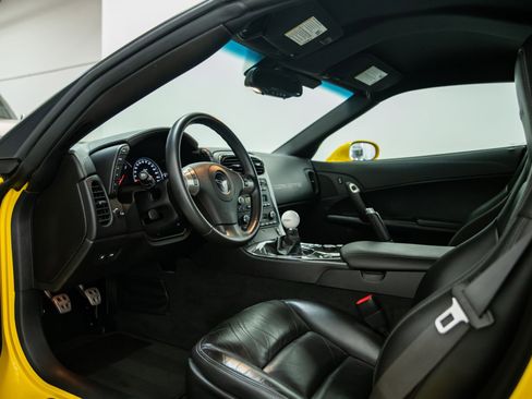 Used 2011 Chevrolet Corvette Z06 w/ Z07 Performance Package RWD image 10