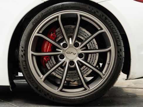 Used 2016 Porsche Cayman GT4 image 11