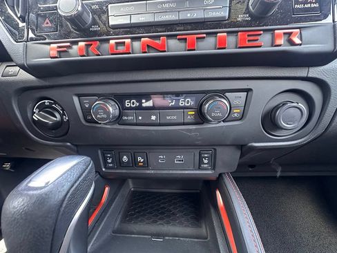 Certified 2025 Nissan Frontier PRO-4X w/ Pro Convenience Package AWD/4WD image 24