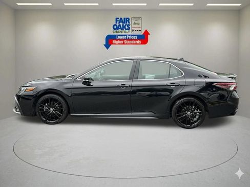 Used 2024 Toyota Camry XSE FWD image 11