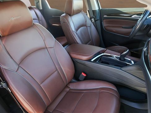 Used 2018 Buick Enclave Avenir w/ Avenir Technology Package image 33