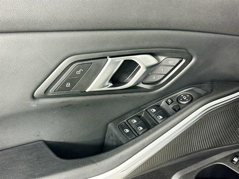 Used 2024 BMW 330e RWD image 18