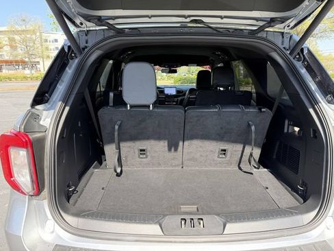 Used 2022 Ford Explorer ST AWD/4WD image 46