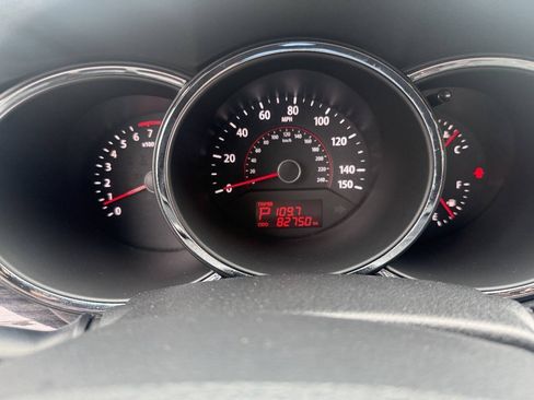 Used 2011 Kia Sorento LX AWD/4WD image 13