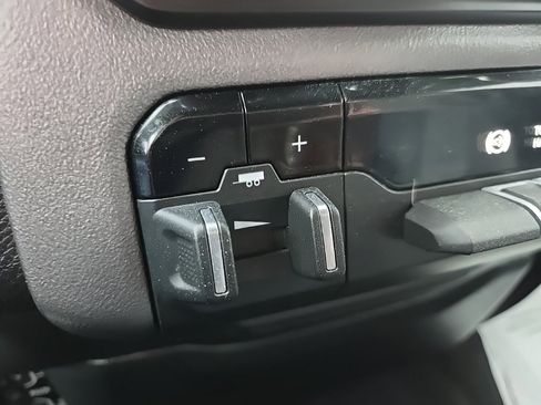 Used 2021 RAM 2500 Big Horn image 65