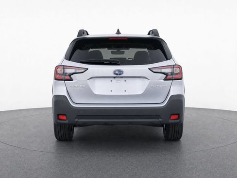 Used 2025 Subaru Outback Premium AWD/4WD image 6