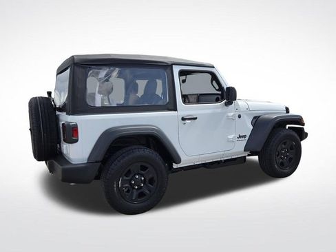 Used 2026 Jeep Wrangler Sport AWD/4WD image 9