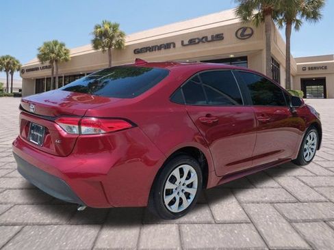 Used 2023 Toyota Corolla LE FWD image 4