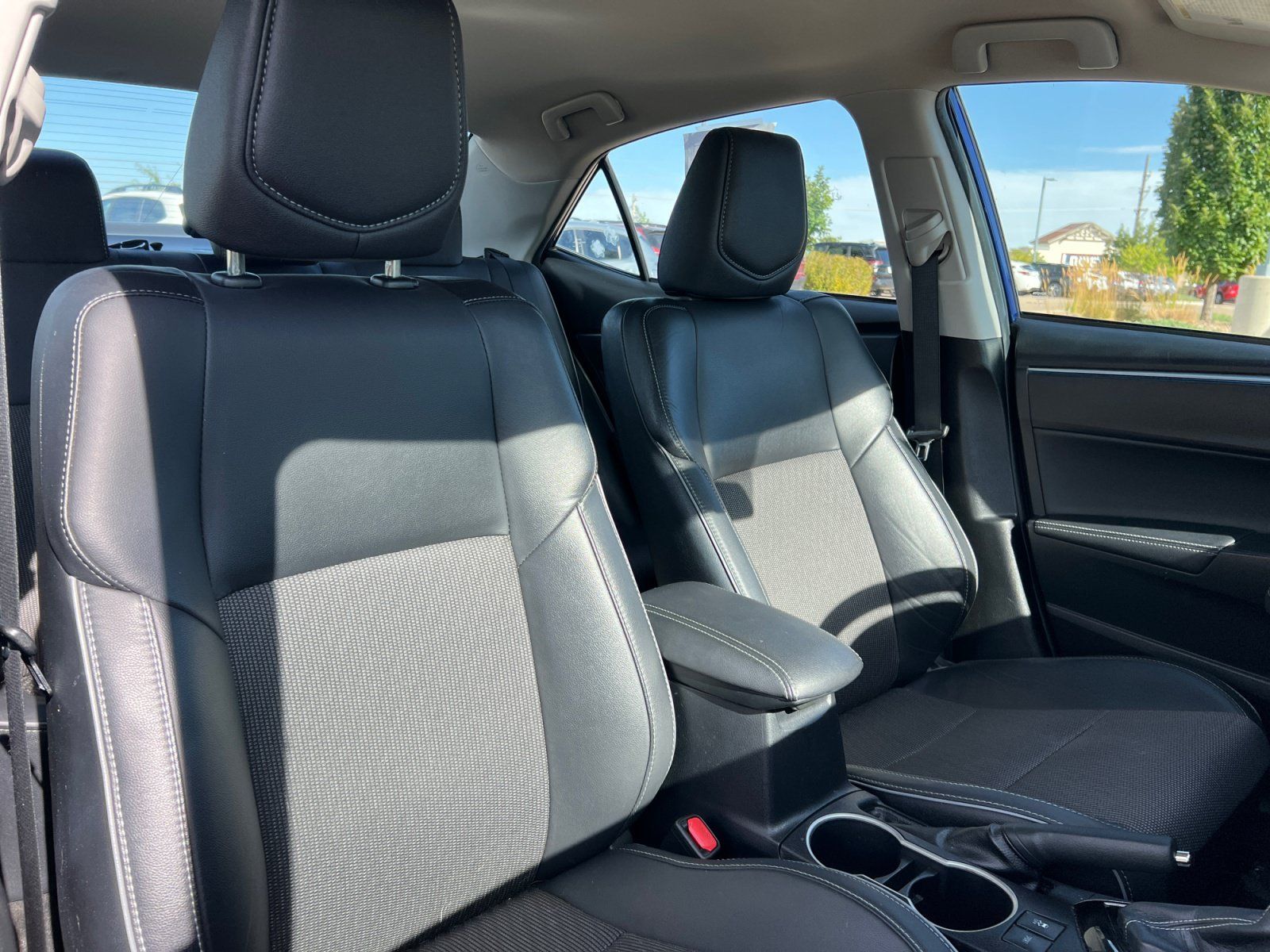Used 2016 Toyota Corolla S FWD image 19