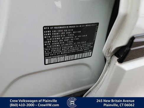 Certified 2022 Volkswagen Tiguan SE R-Line image 35