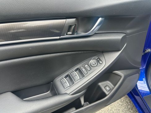 Used 2020 Honda Accord Sport image 35