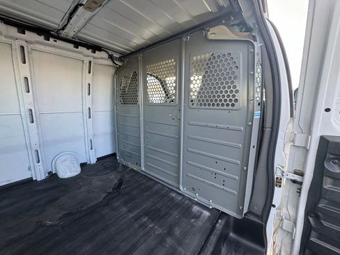 Used 2021 GMC Savana 2500 Regular Van 3D w/ Driver Convenience Package image 22