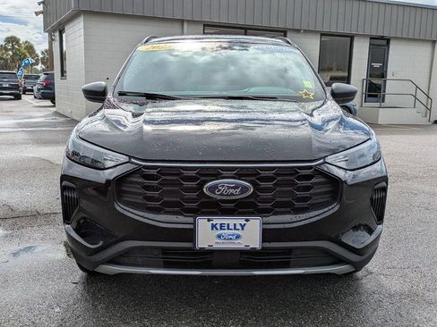 Certified 2025 Ford Escape ST-Line w/ Tech Pack #1 AWD/4WD image 3