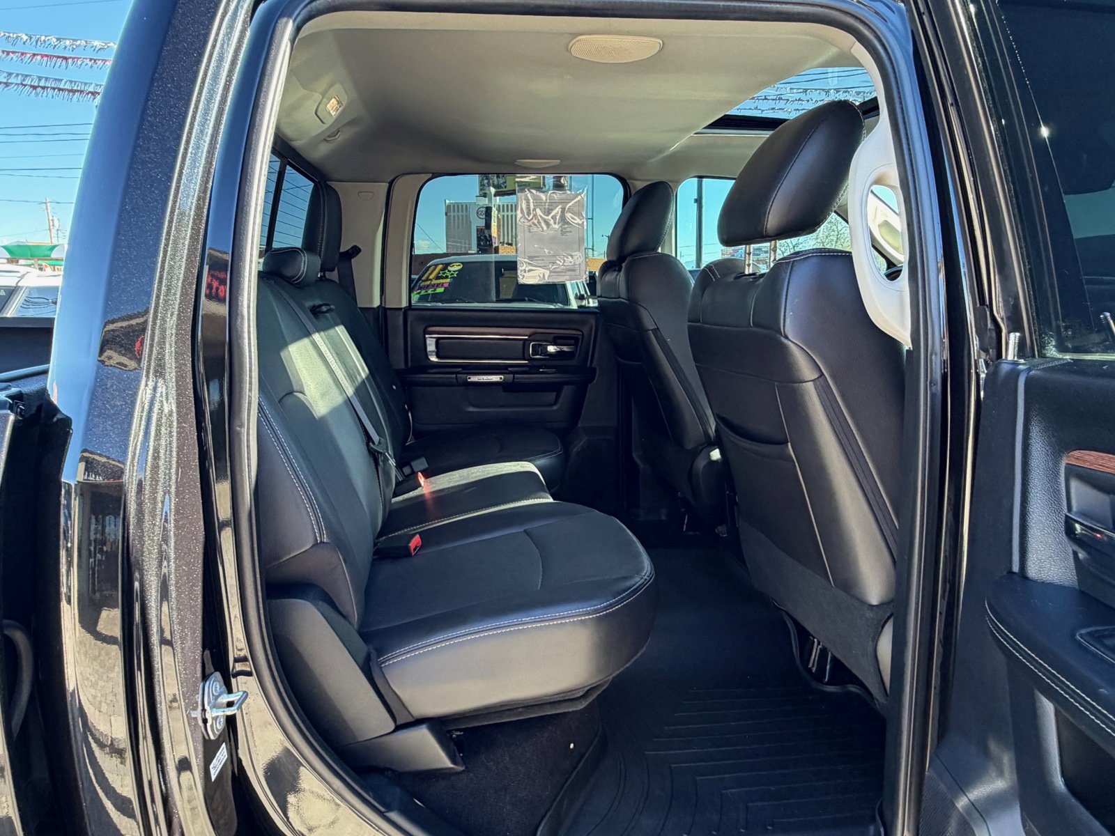 Used 2016 RAM 2500 Laramie AWD/4WD image 15