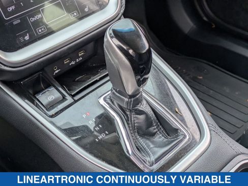 Used 2022 Subaru Outback Limited image 26