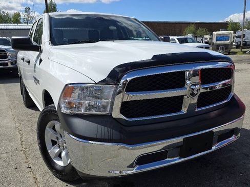 Used 2017 RAM 1500 ST w/ SXT Appearance Group AWD/4WD image 3