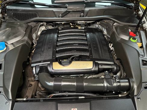 Used 2014 Porsche Cayenne AWD/4WD image 53