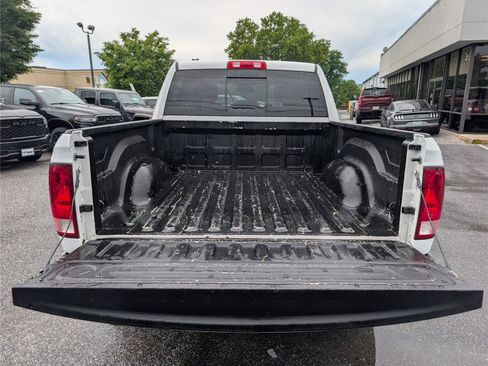 Used 2019 RAM 1500 Big Horn AWD/4WD image 13
