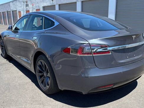 Used 2020 Tesla Model S Long Range Plus AWD/4WD image 3