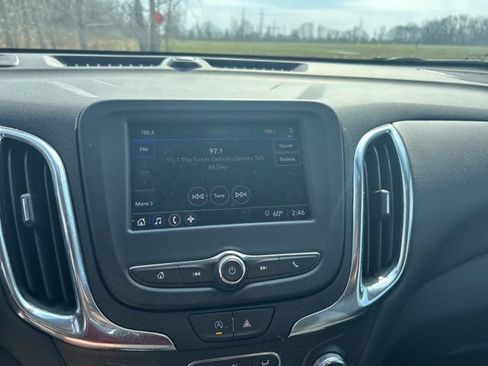 Used 2024 Chevrolet Equinox LT w/ LPO, Floor Liner Package image 10