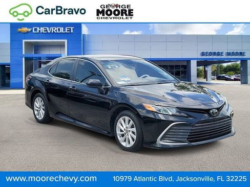 Used 2022 Toyota Camry LE FWD image 1