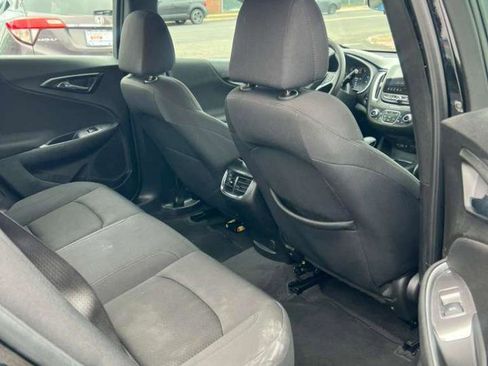 Used 2023 Chevrolet Malibu LT image 28