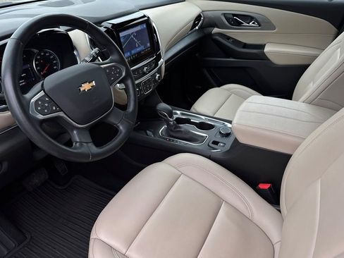 Certified 2023 Chevrolet Traverse LT w/ LT Premium Package image 10