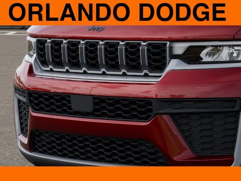 New 2026 Jeep Grand Cherokee Altitude RWD image 11