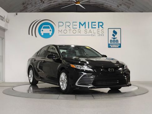 Used 2023 Toyota Camry LE FWD image 10