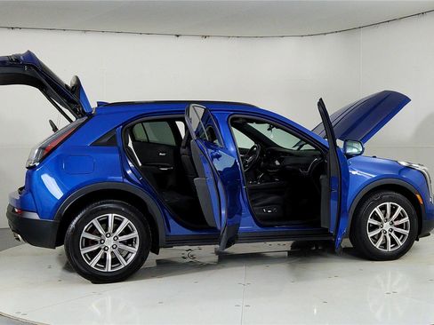 Used 2021 Cadillac XT4 Sport w/ Cold Weather Package image 12