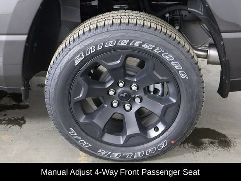 New 2026 RAM 1500 Express AWD/4WD image 39